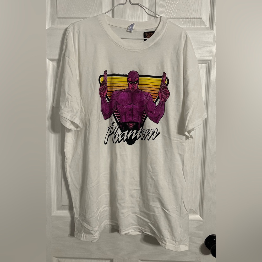 Brisco brands men’s 2xl the phantom nwt white crew neck shirt sleeve tshirt